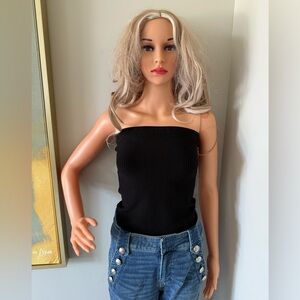 NWT Sculpt & Forme Stylish & Gorgeous Strapless Ribbed Top!